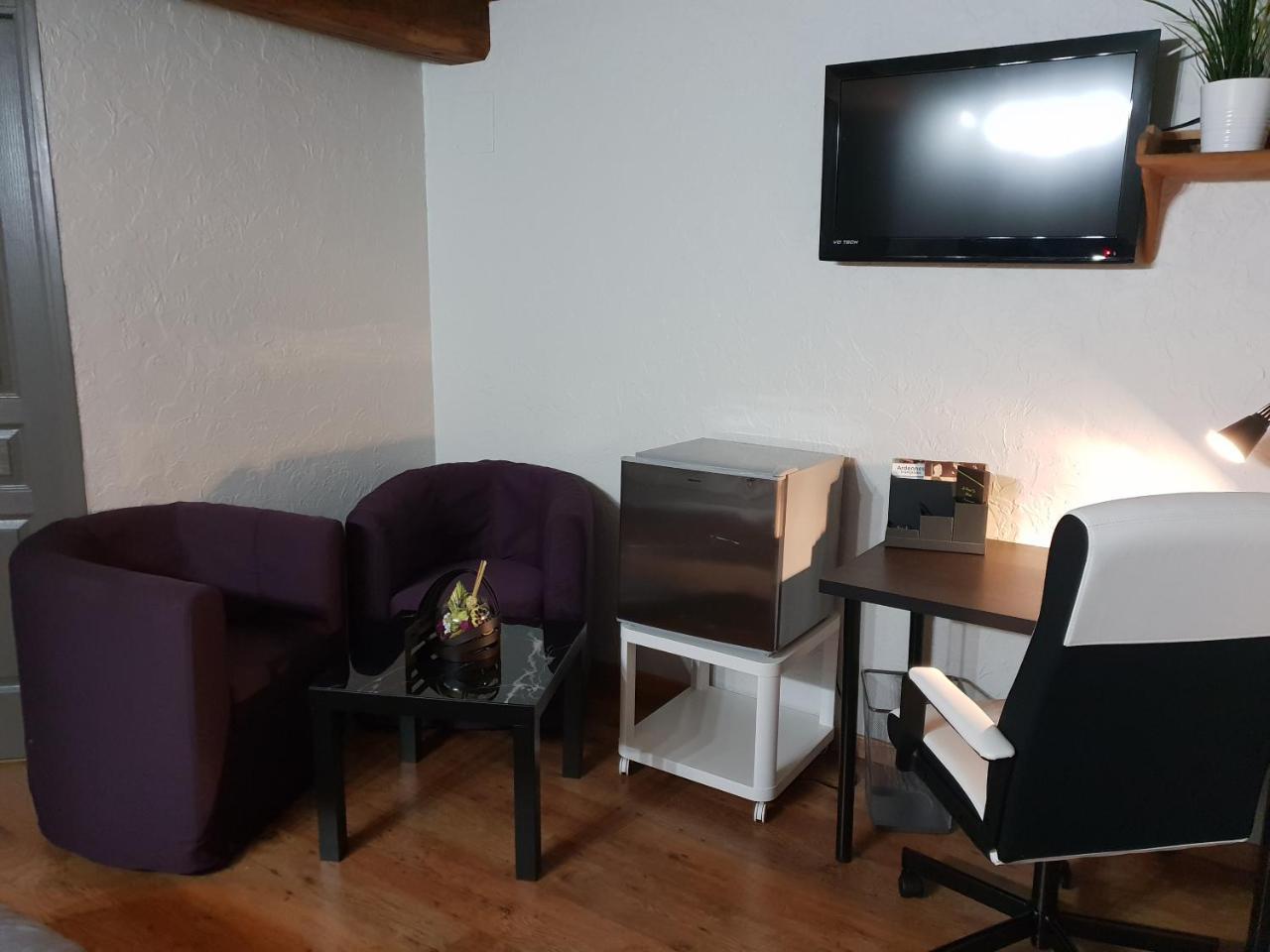 Le Point De Chute Hotel Tournavaux Habitación foto